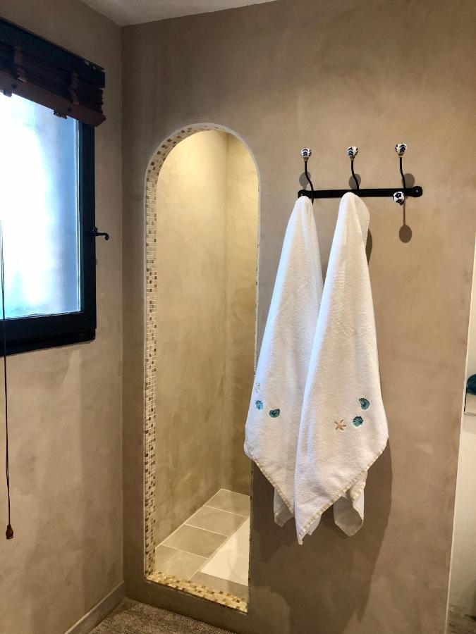 Longo Mai Bed & Breakfast Sillans-la Cascade Eksteriør bilde